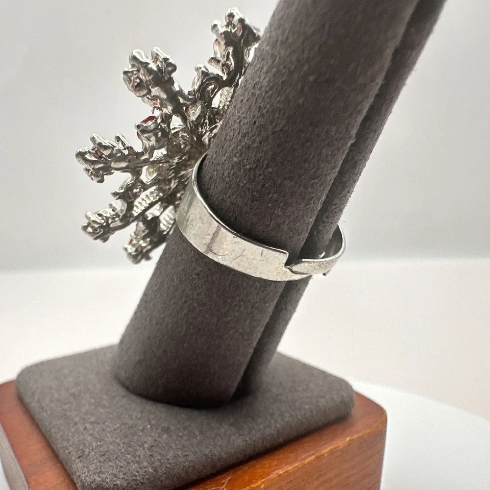 Vintage Y2K Silver Tone Snowflake Red Rhinestone Ring Women's Classic Jewelry‎